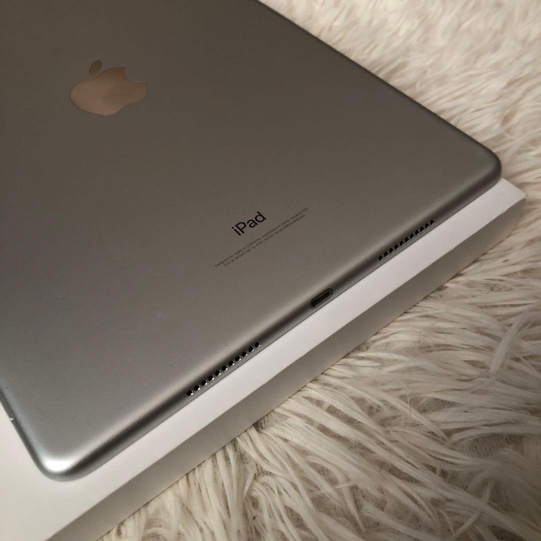 【完動品】iPad Pro 10.5 64GB SIMフリー【すぐ発送】　付属品