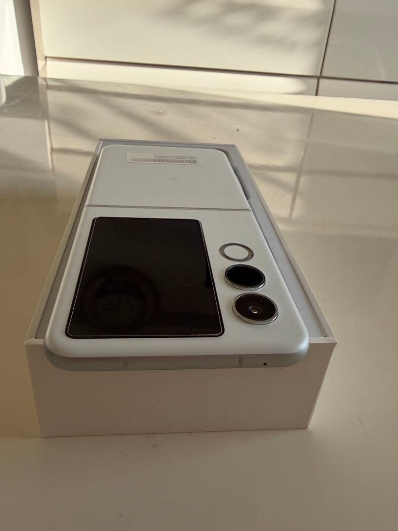 nubia Flip 2 携帯電話本体