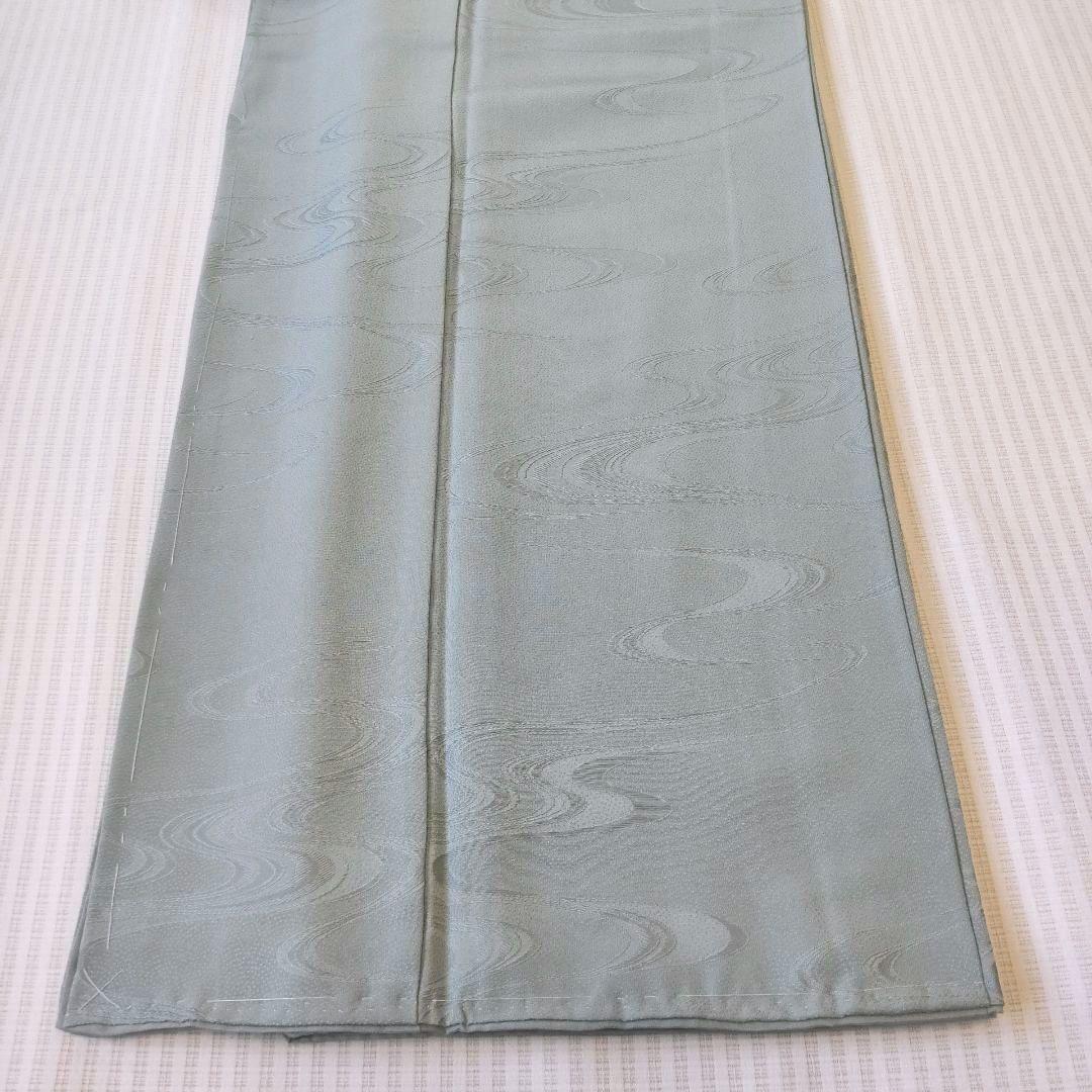 【色無地】未使用品✣上品で透明感ある薄青磁 一つ紋 身丈159cm/裄丈66cm