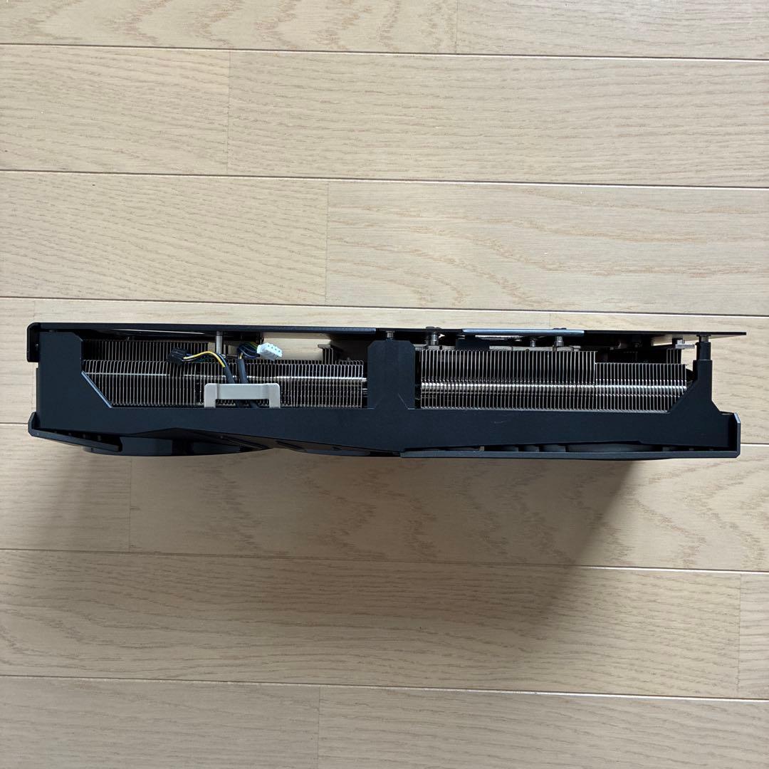 MSI RTX 4090 ヒートシンク　3連　ファン　バックプレート　LED
