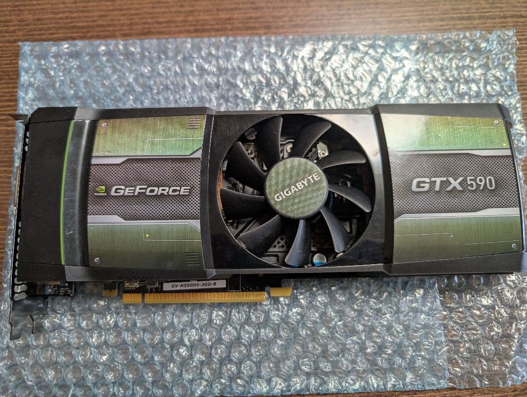 7月31日までの出品 GTX 590 Core i7 3820 LGA2011