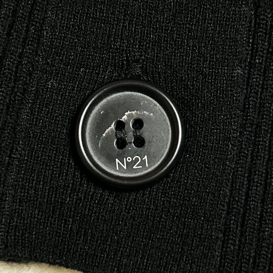 美品/N˚21　ビジューリップモチーフカーディガン　羽織り　ウール　ブラック
