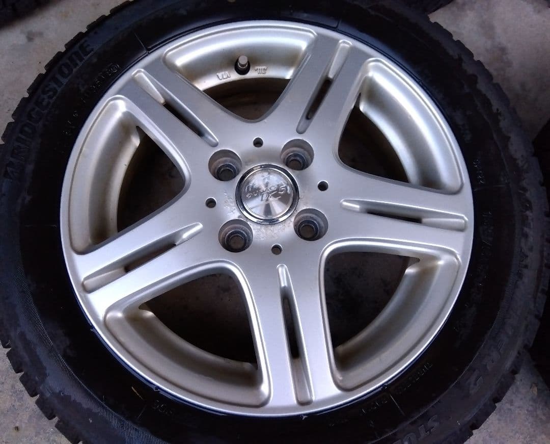 送料無料★軽自動車★１４インチホイールスタッドレスタイヤ