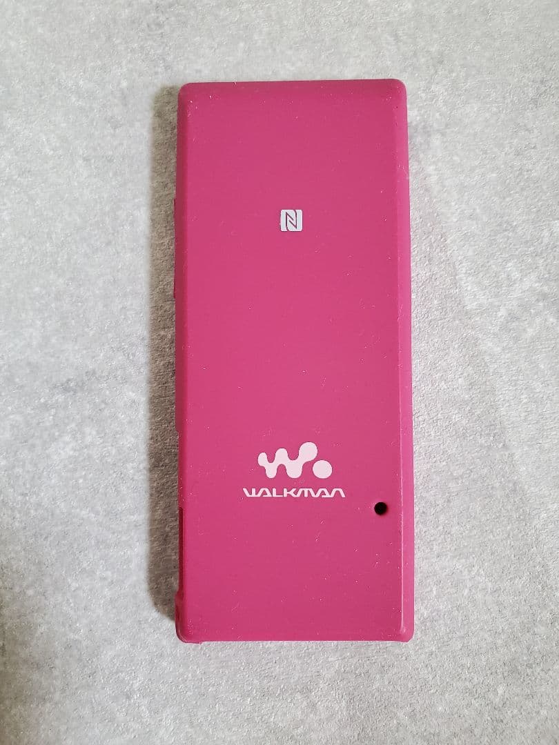 美品　SONY　ミュージックプレーヤー　NW-A25 ボルドーピンク