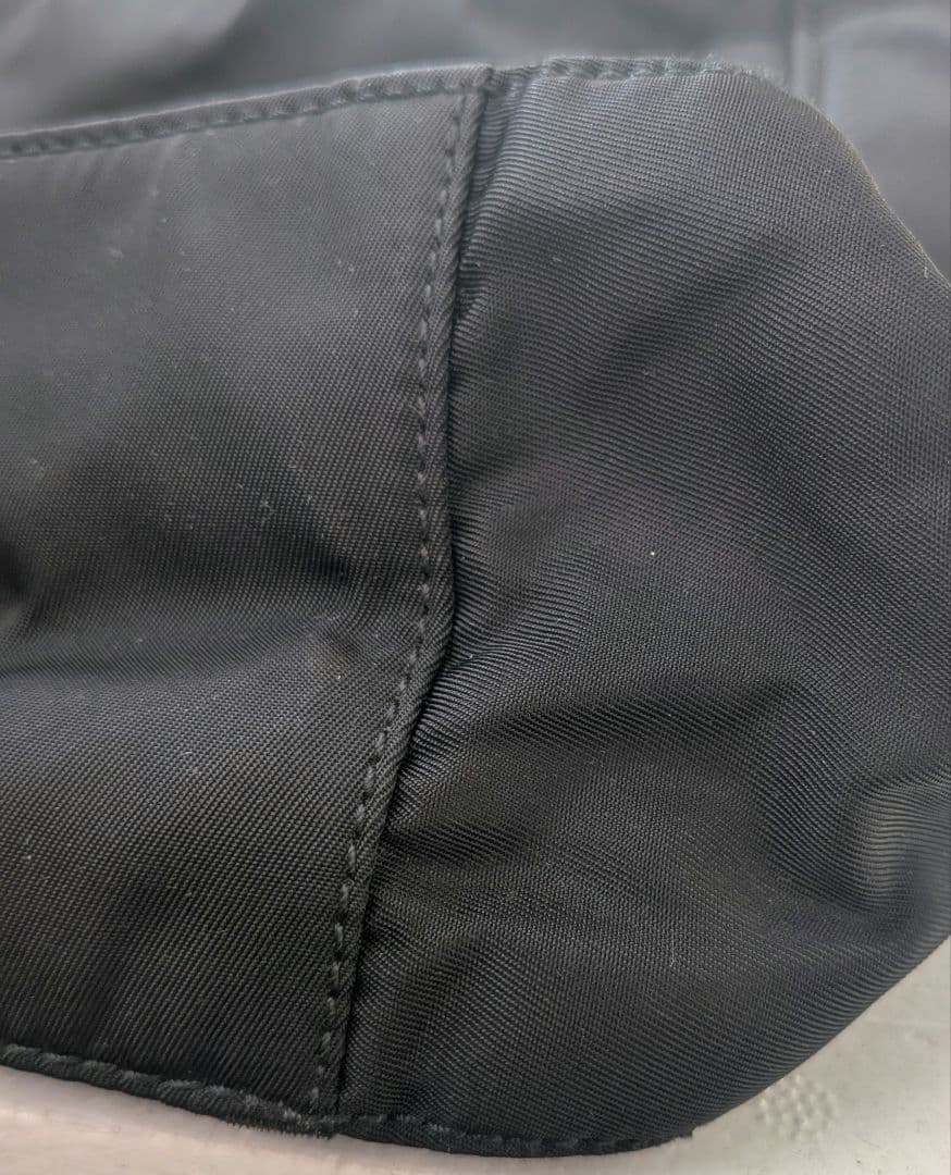 PRADA ブラック ナイロン トートバッグ　肩掛け可