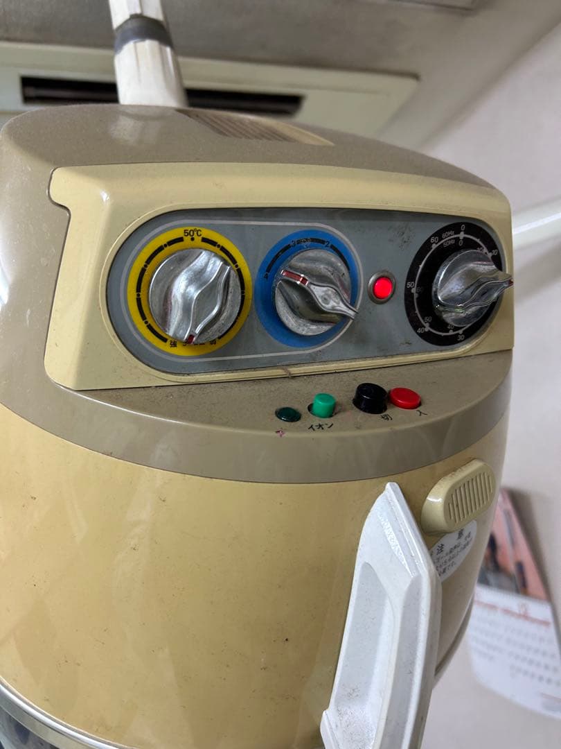 タキガワ　お釜ドライヤー　壁掛け　美容室　業務用　パーマ、カラー促進