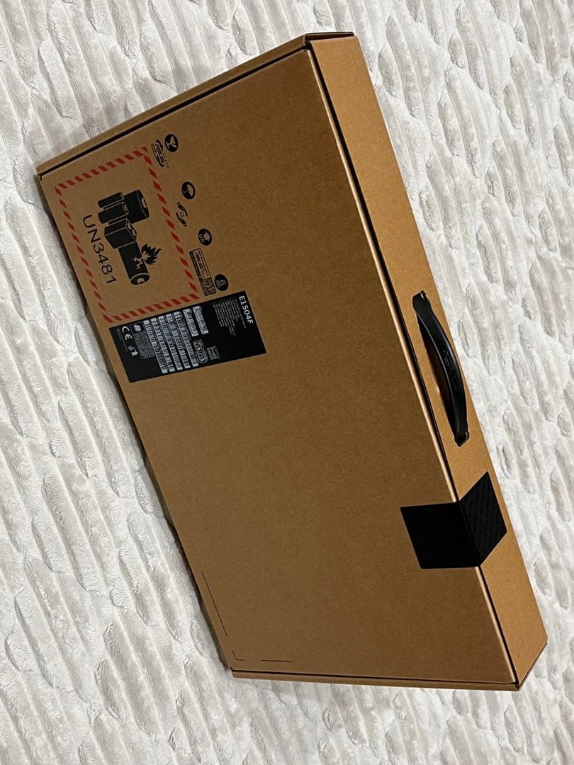 ASUS Vivobook E1504F ノートPC