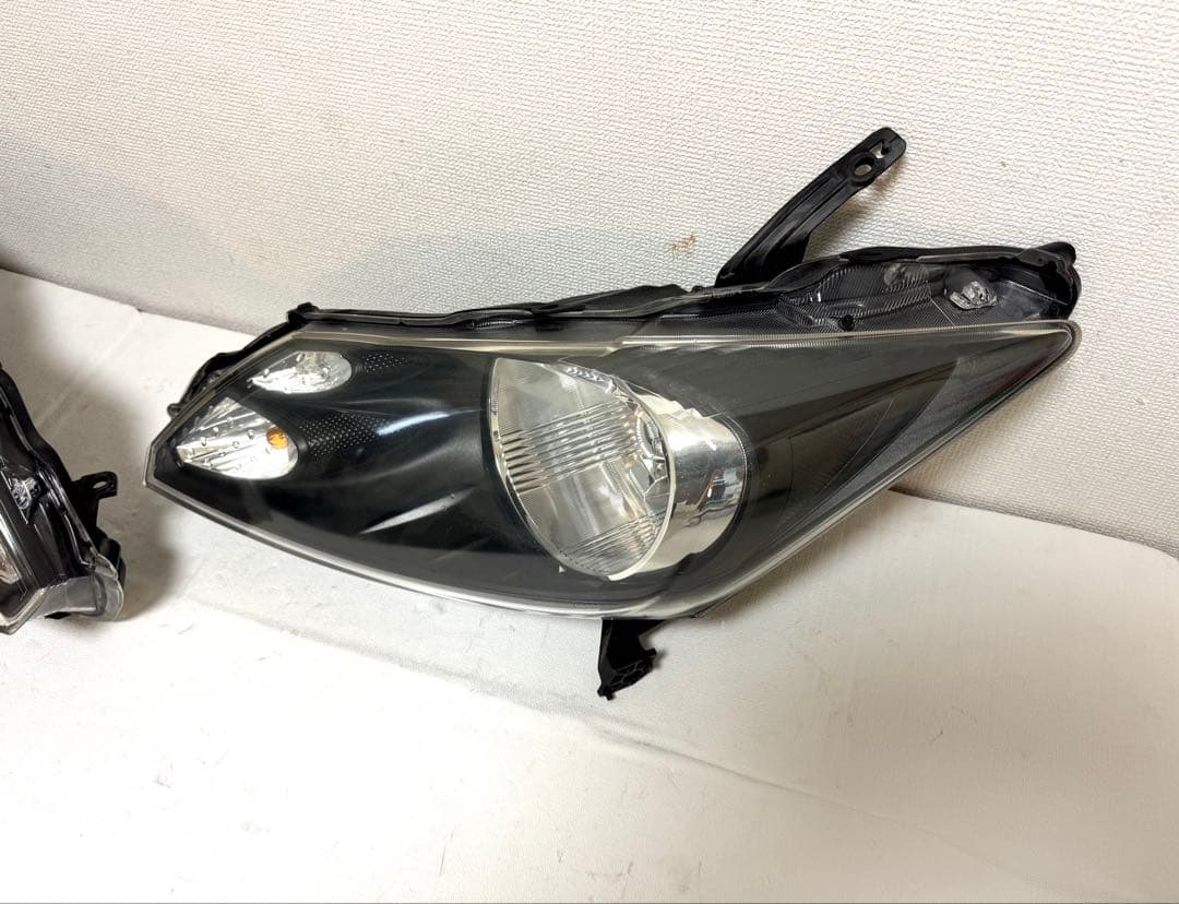 ホンダ フリード GB3/GB4 純正 HID ヘッドライト 左右セット