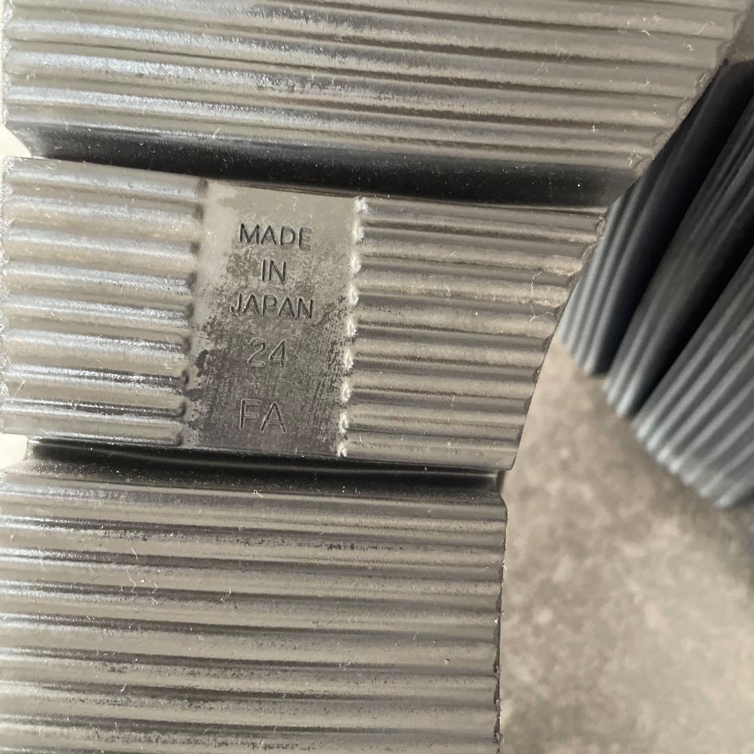 ダイアナDIANA ビジュー付きブラックローファー銀座正規店購入　新品