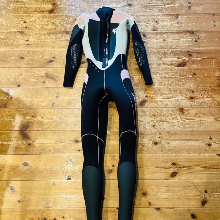 Excelエクセル　レディースセミドライ　フルスーツ　5／3ミリ　オーダー品