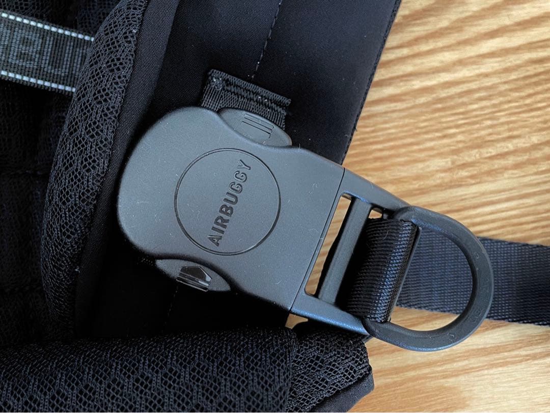 【美品】AIRBUGGY エアバギー 抱っこ紐 ベビーキャリア ブラック