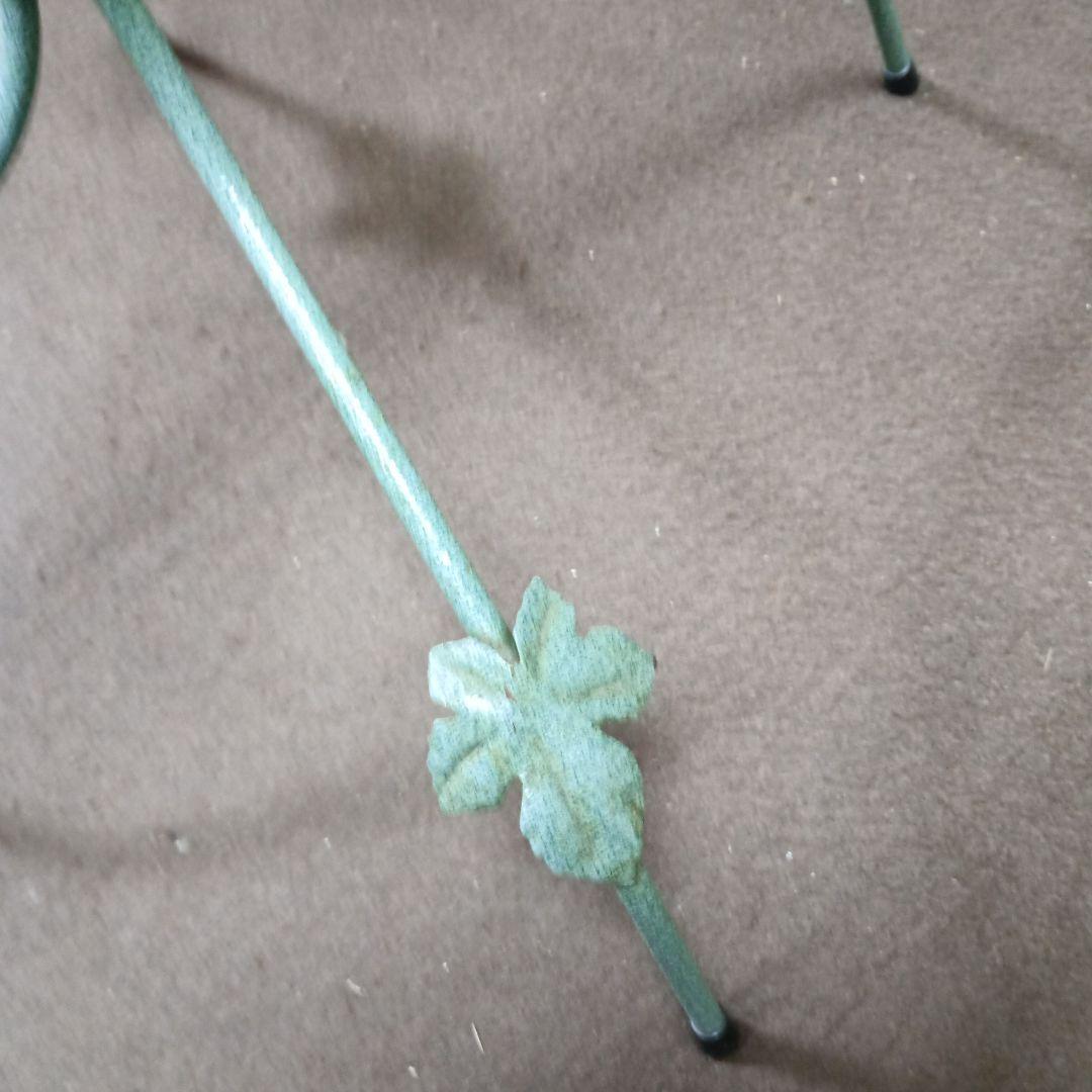 八角形 ガラスアイアンテーブル 葉モチーフ　　中古品