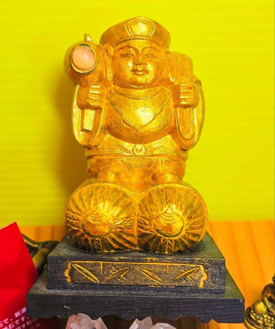 金運上昇‼️金虎の置物と佐渡の赤玉石のブレスの2個セット‼️