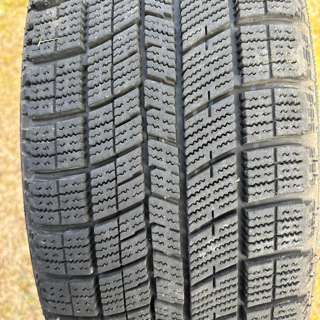 【送料込み】　スタッドレスタイヤ　195/60/r16ホイール付4本　セレナ