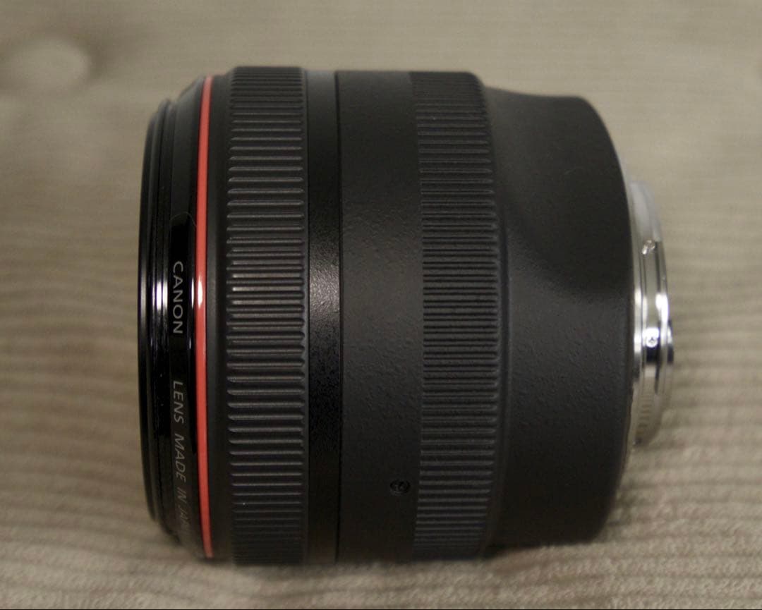 Canon EF 85mm f/1.2L II USM レンズ