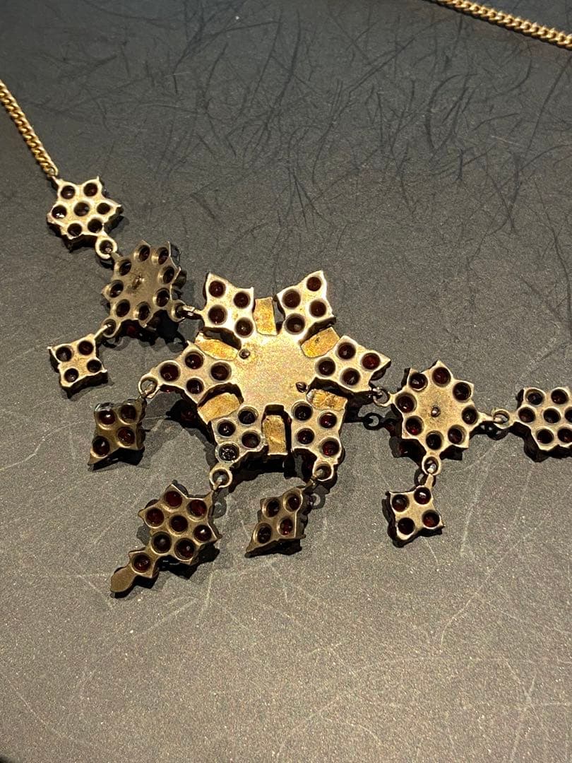 アンティークジュエリー　9金　ガーネット　ネックレスk