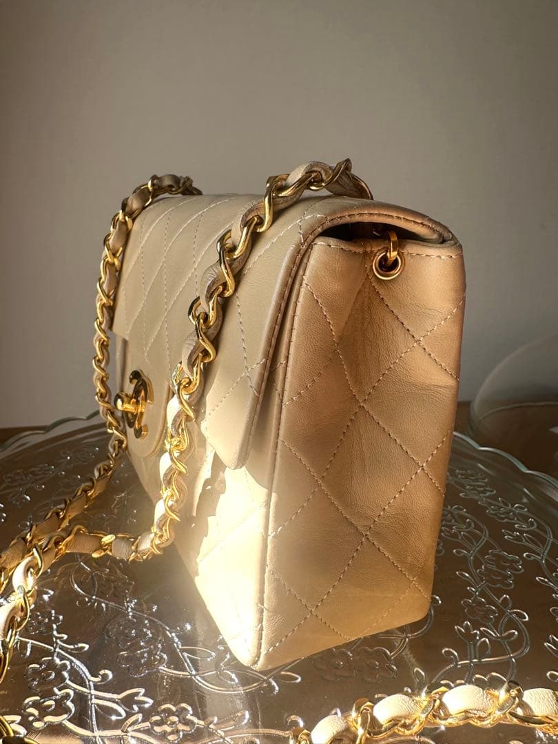 CHANEL ミニマトラッセ ベージュ ラムスキン