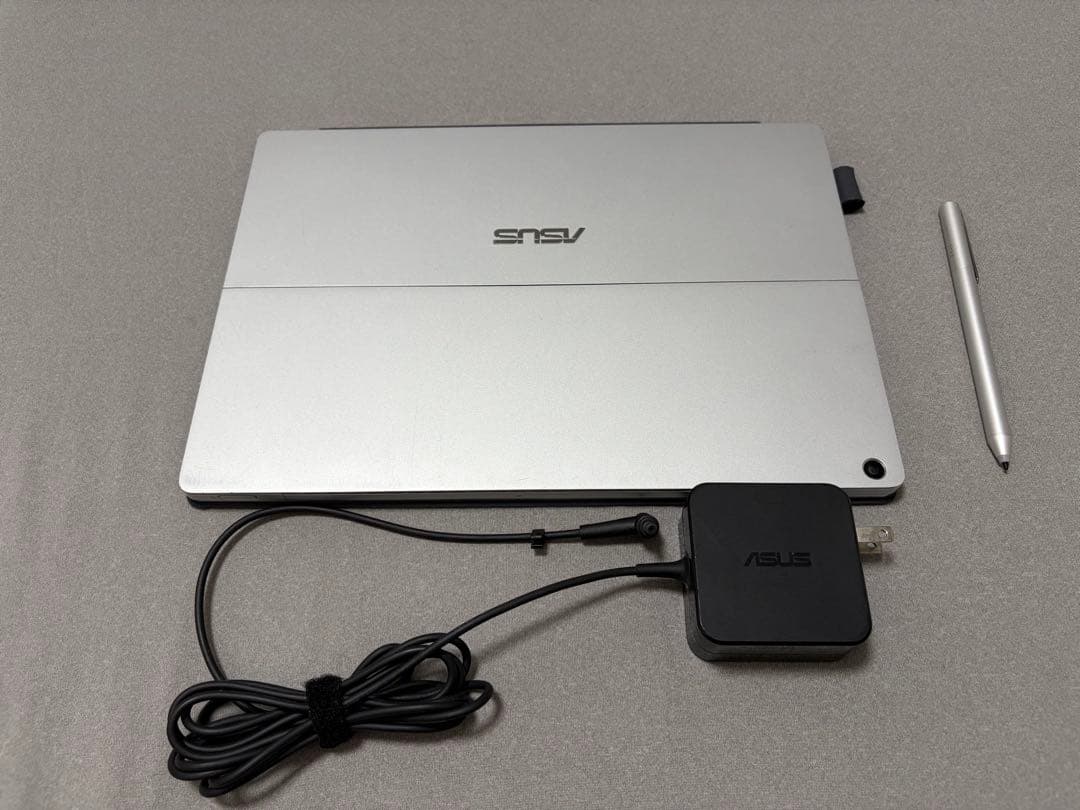 Windowsタブレット本体 T304U ASUS TransBook