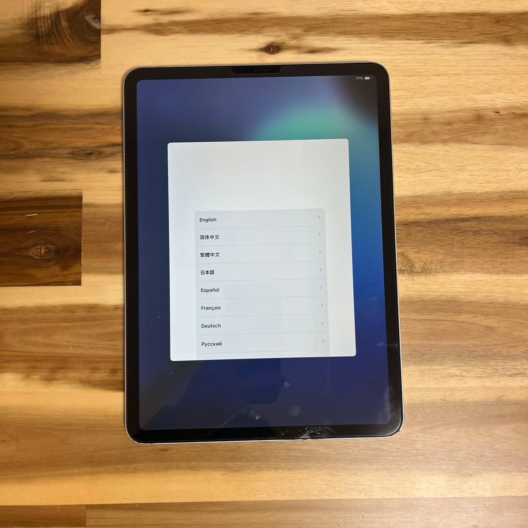 iPad Pro 11 2018 第一世代 画面割れあり。