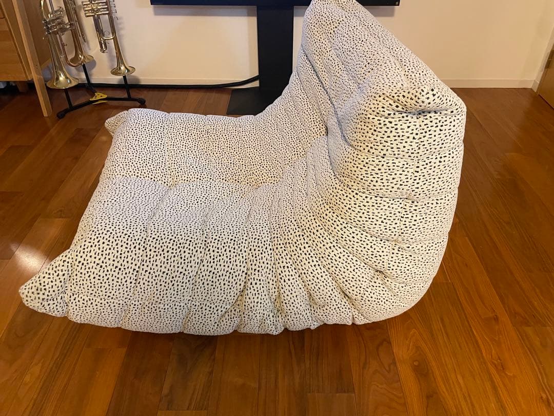 トーゴ1人掛けソファ（リーン・ロゼ）