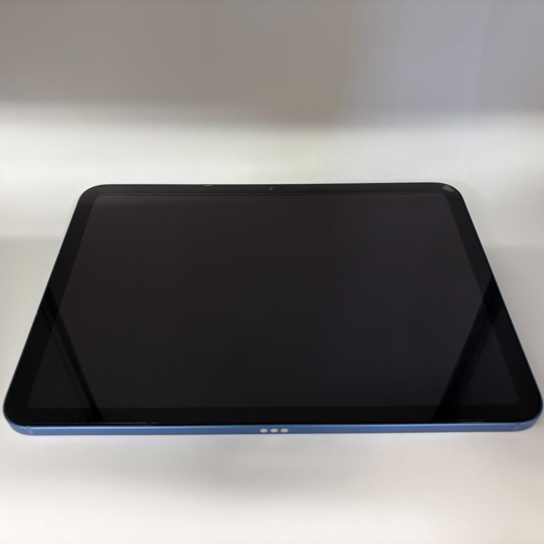 iPad 第10世代 Wi-Fi+Cellular 64GB ブルー ケース付き
