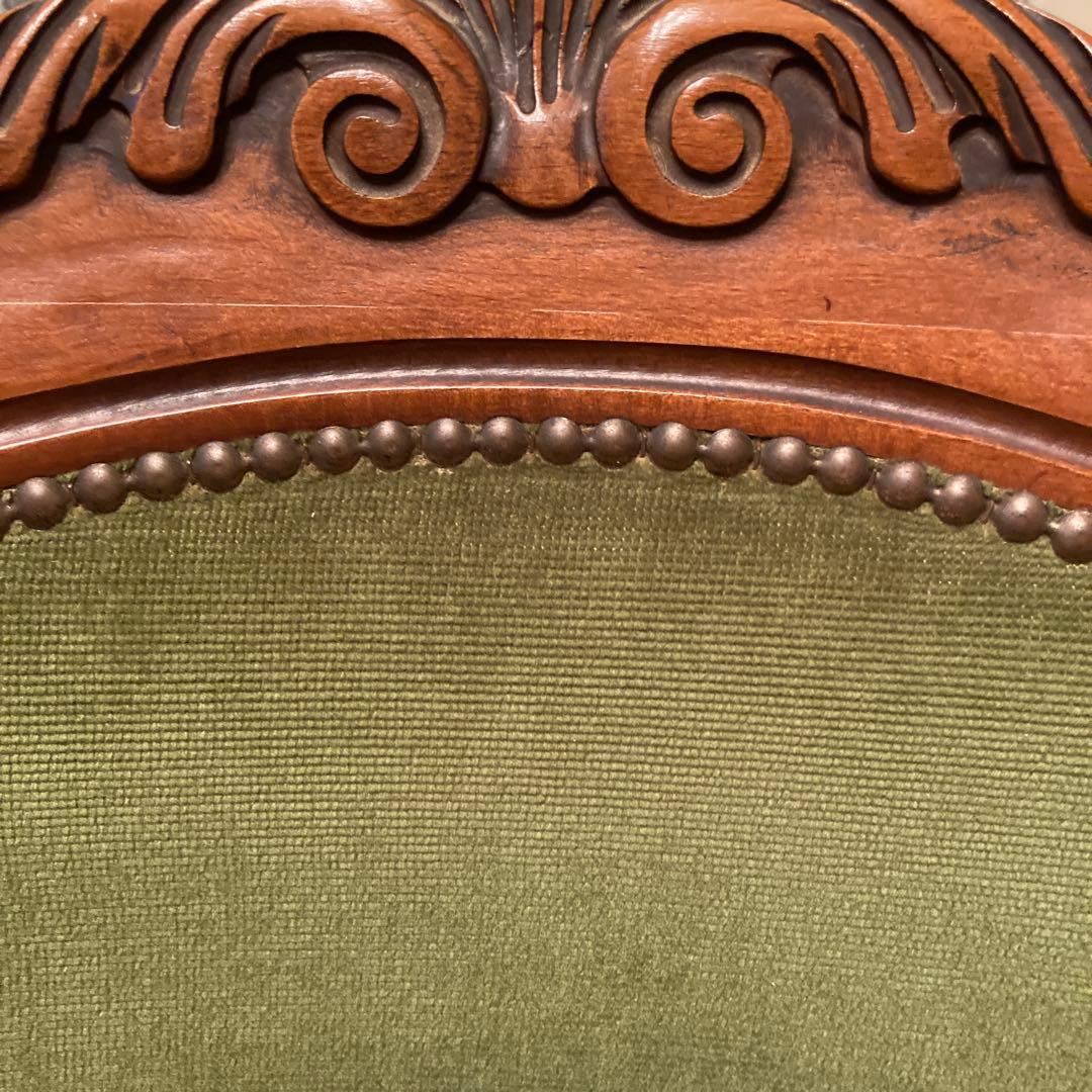 イタリア製ネコ脚チェア　クラシカル