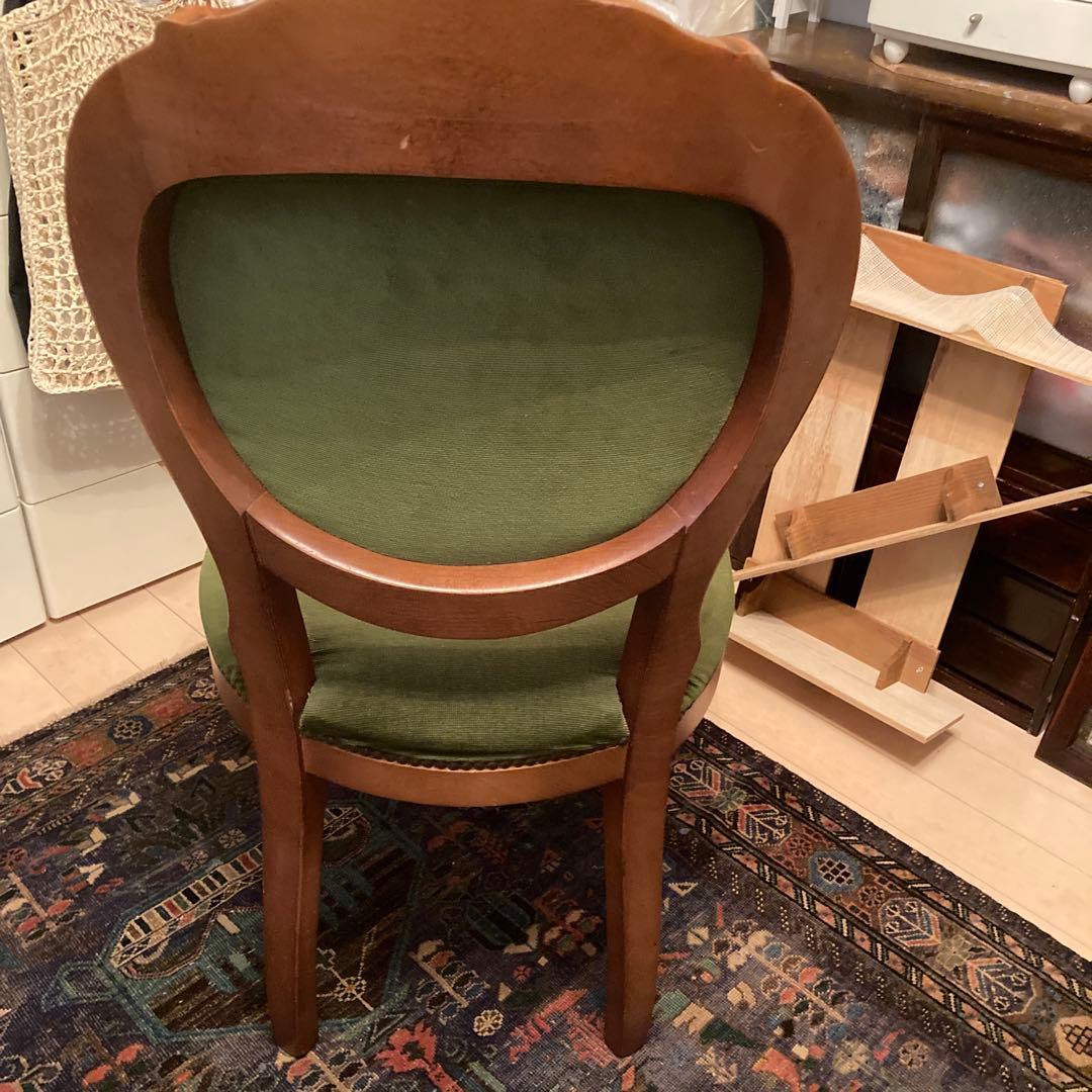 イタリア製ネコ脚チェア　クラシカル