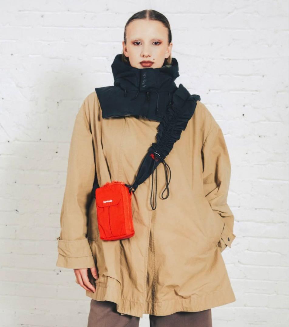 トポロジー　topologie Scrunchie Pocket Sling