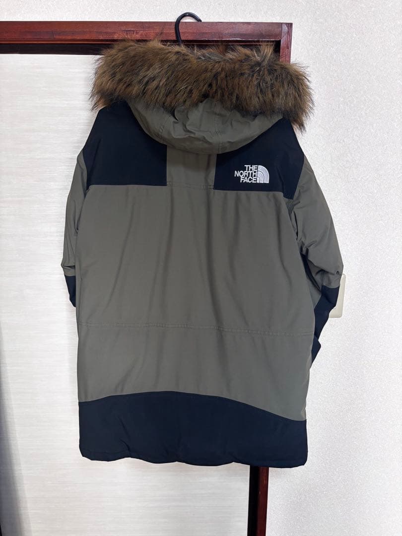 THE NORTH FACE マウンテンダウンコート Lサイズ　ニュートープ