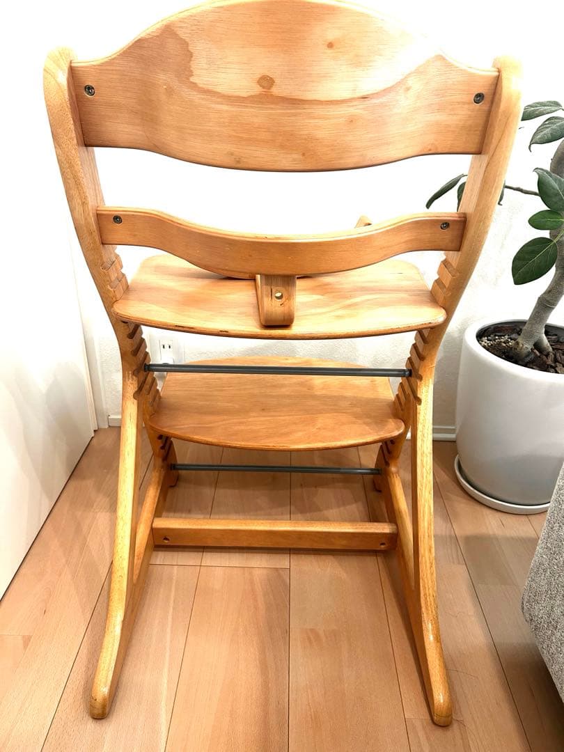 美品＊大和屋すくすくスリムフィットチェアガードつき