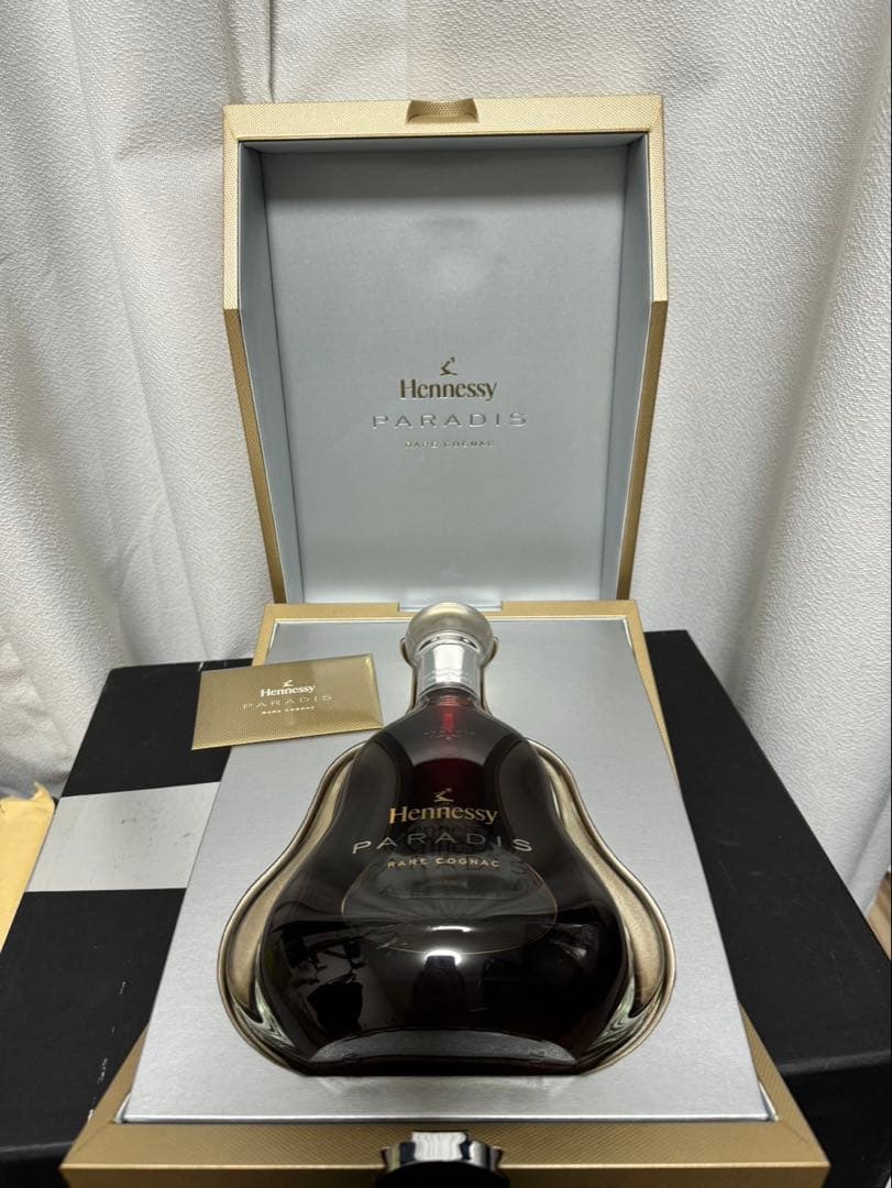 Hennessy PARADIS ブランデー ギフトボックス付き