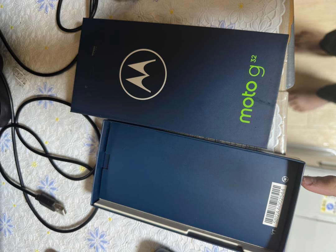 値下げ可motog 32 ブラック画面ひび割れ 128GBsimフリーモバ充付き