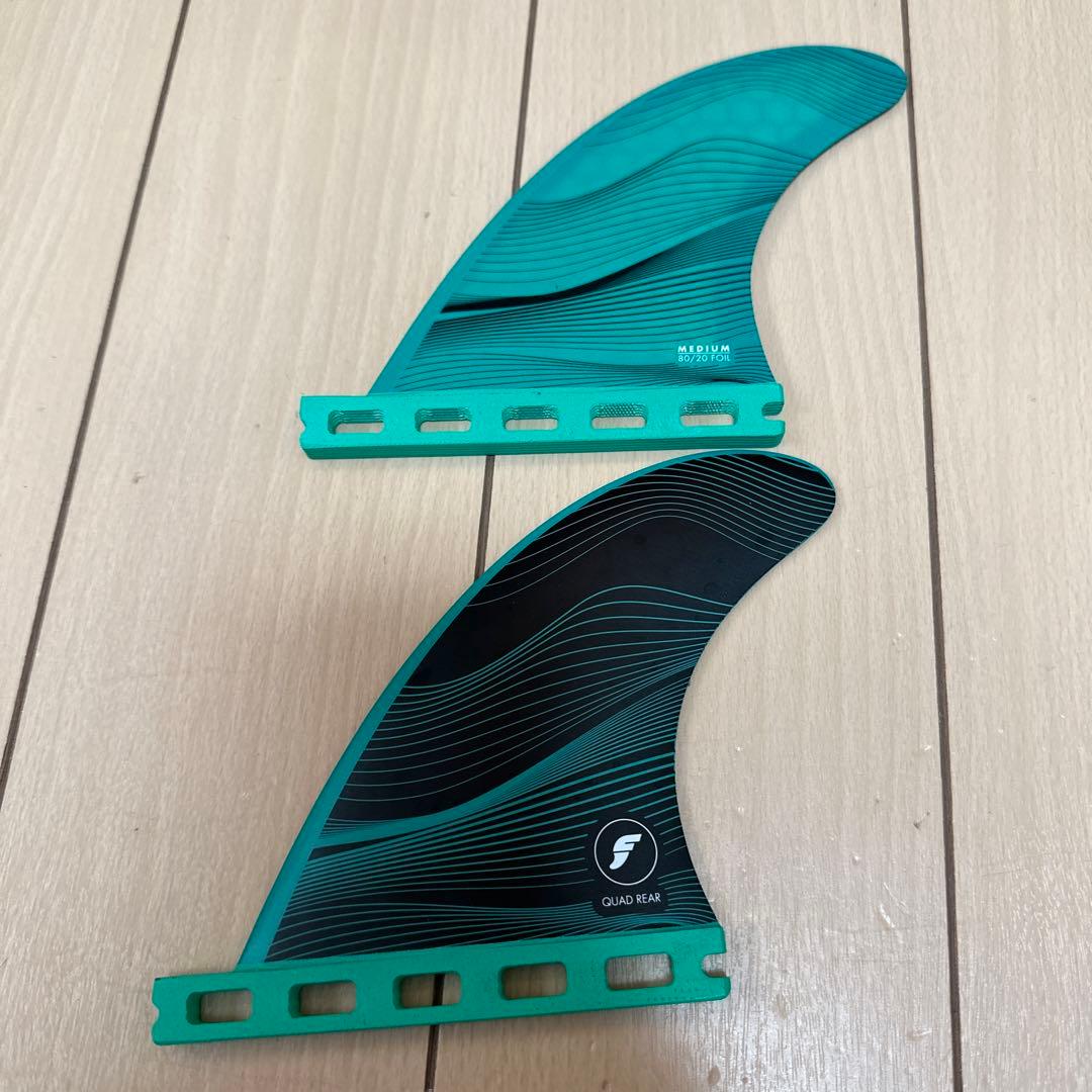 フィーチャーフィン　クアッド　 legacy Mサイズ