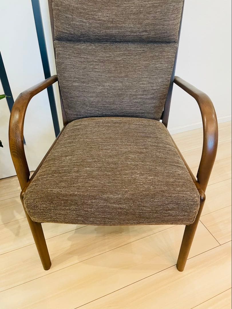 ニトリ Nコレクション C-27M 肘付き　ダイニングチェア