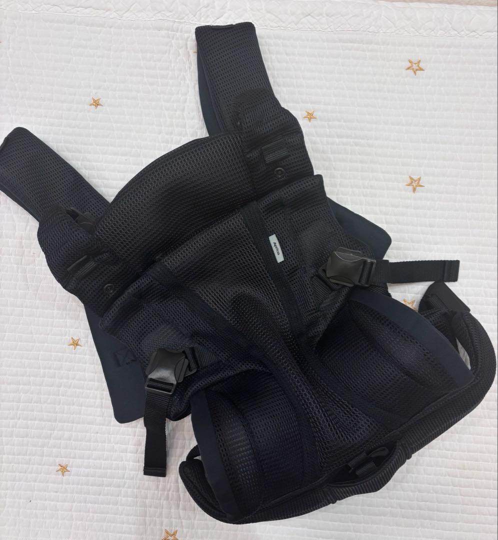 【美品】アップリカ　ラクリス　抱っこ紐　ダークグレー