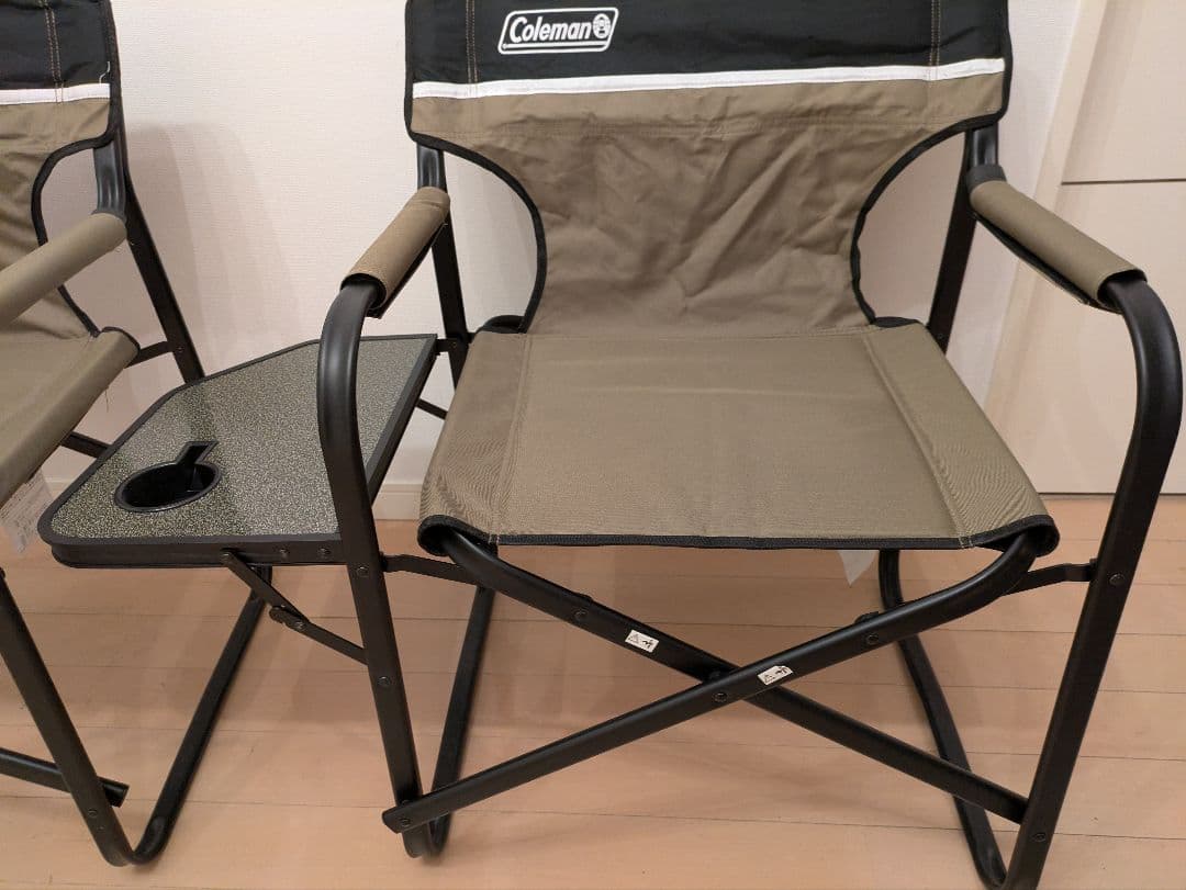 Coleman サイドテーブル付き折りたたみチェア