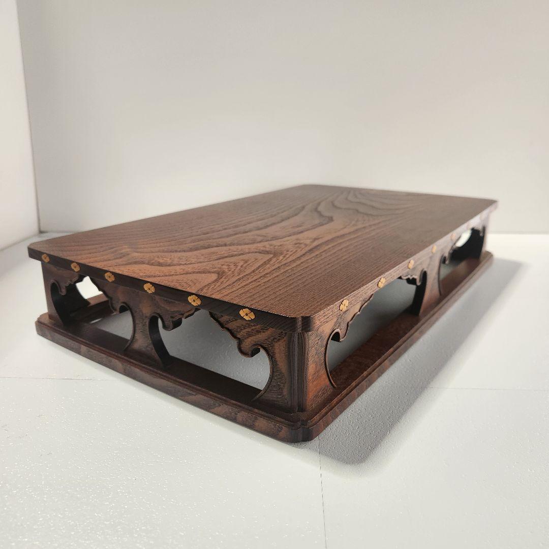 未使用　槐　高級工芸品　木製座卓 伝統的な彫刻デザイン　平卓