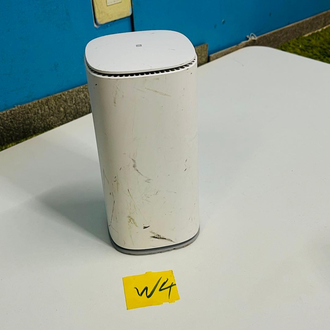 ルーター / Speed WiFi  5G L13 黒のアダプター付き