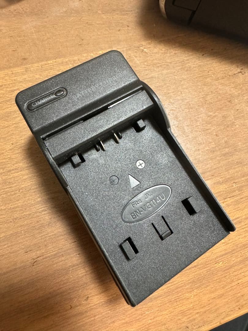 GZ-E765-T　ビデオカメラ　JVC　ハイビジョンメモリームービー