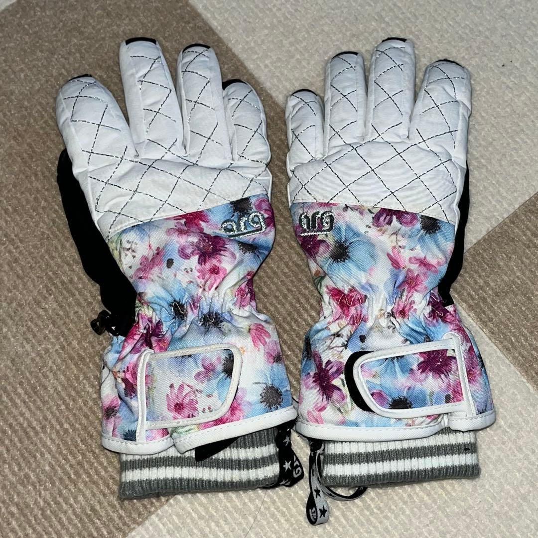 スキーウェア上下4点セット　手袋　ゴーグル