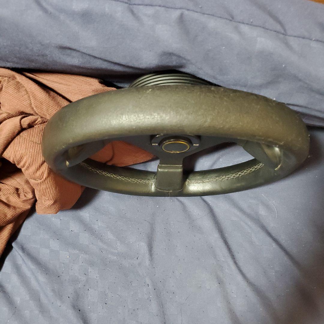 車の小径ハンドル