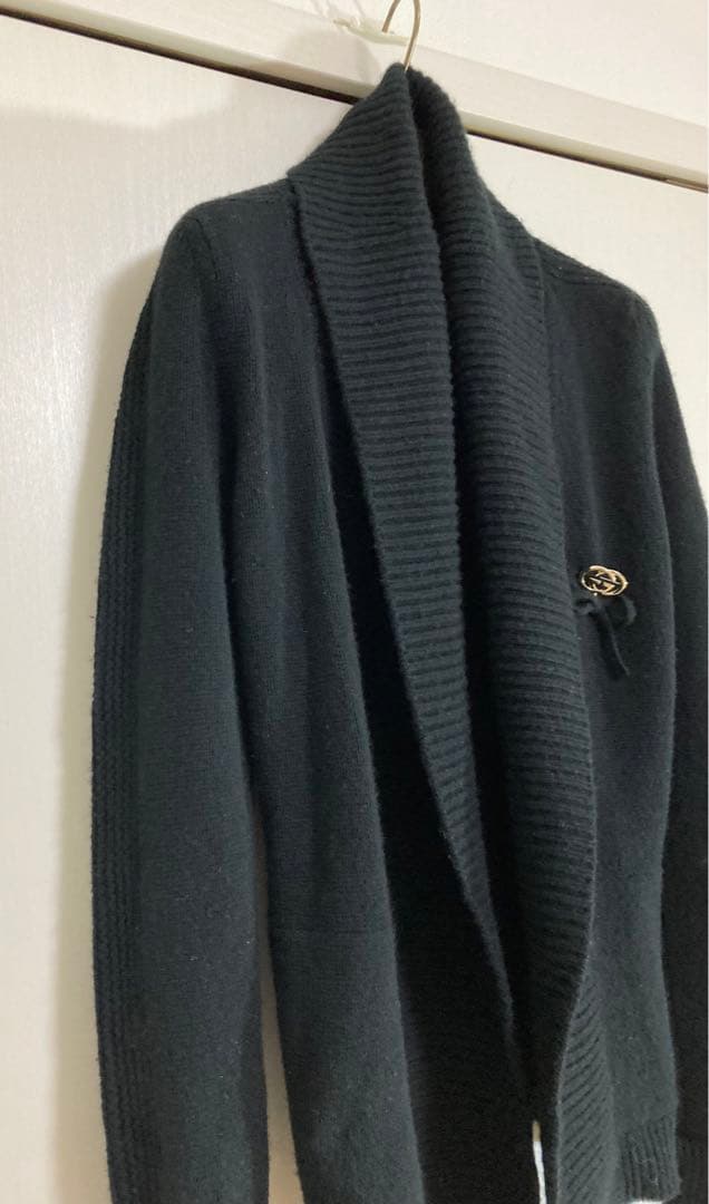 ☆GUCCI☆ ブローチ付き　ショールカラー カシミアニットカーディガン