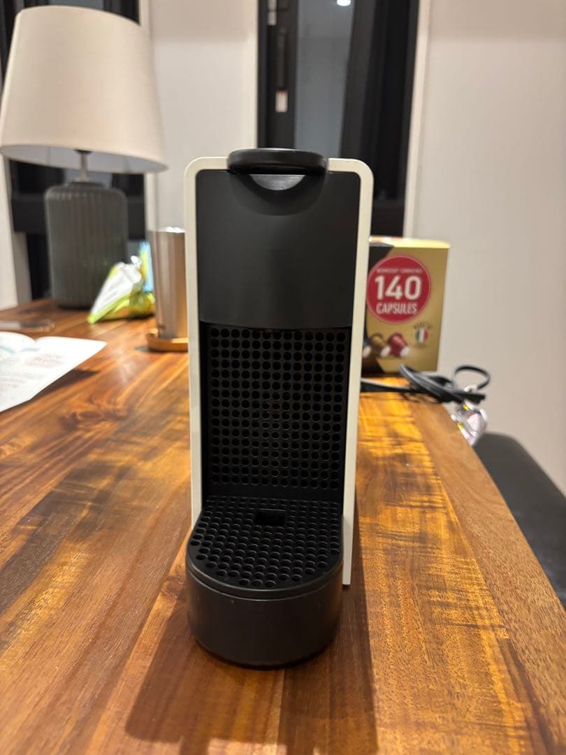 Nespresso エスプレッソマシン ホワイト＋互換カプセル130個付き