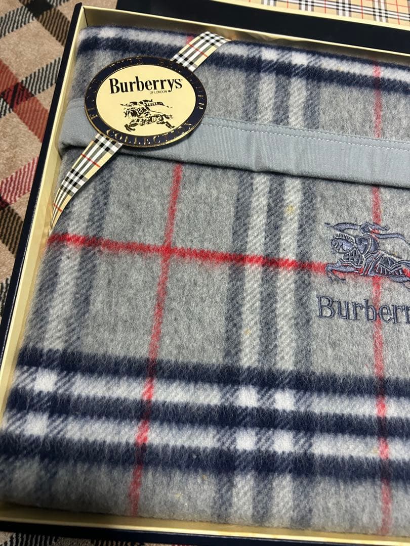 未使用　バーバリー　高級　希少　オールラム100%純毛毛布
