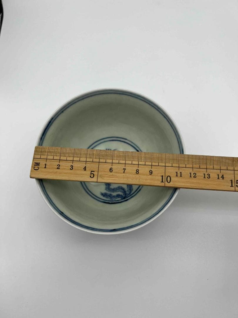 明時代　【大明成化年製】染付 青花魚藻文茶碗　古染付　唐物(D-86)