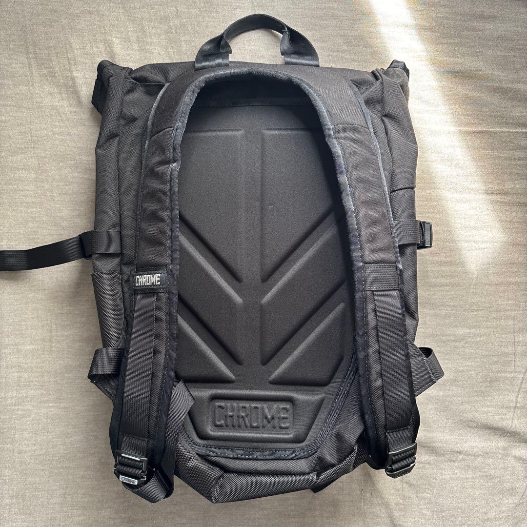 CHROME ブラック メッセンジャーバッグ