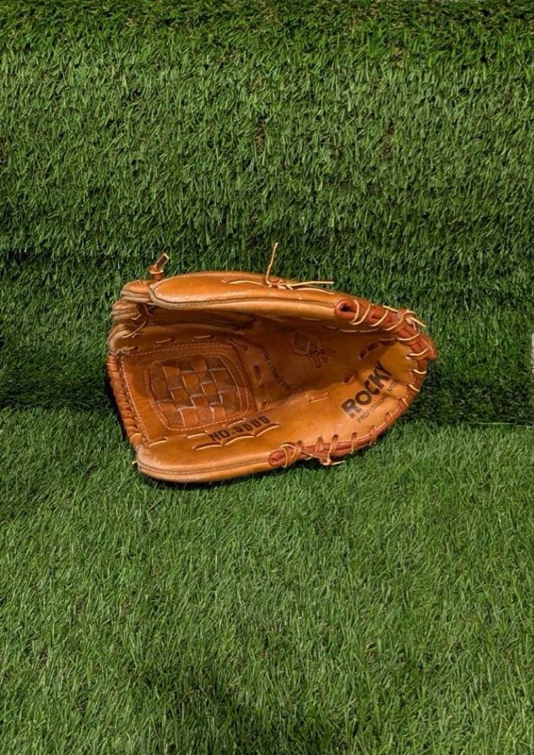 新品未使用　野球グラブ　グローブ　一般軟式大人用内野手用　ROCKY ビンテージ