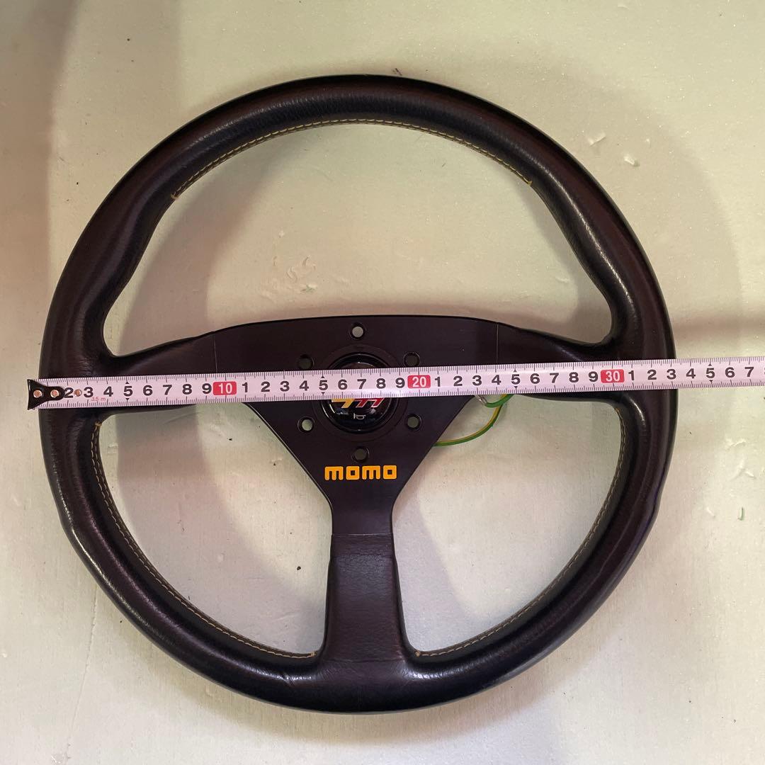 MOMOステアリング(TYP V35 KBA70068)