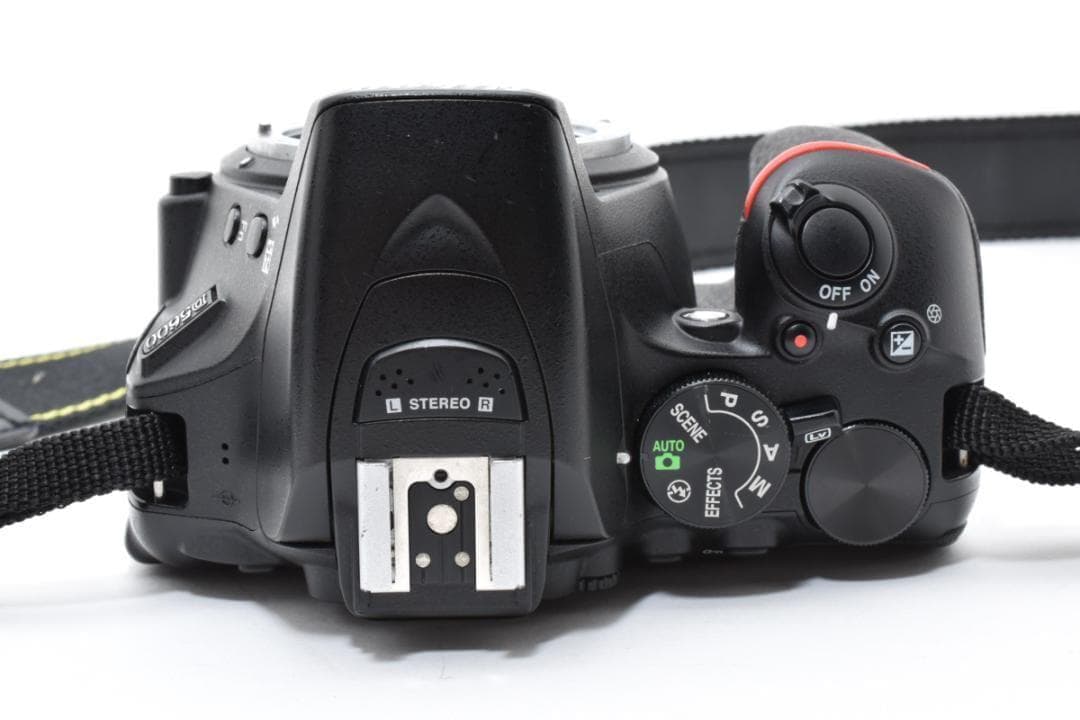 Nikon D5600 ダブルズームレンズキット デジタル 一眼レフカメラ
