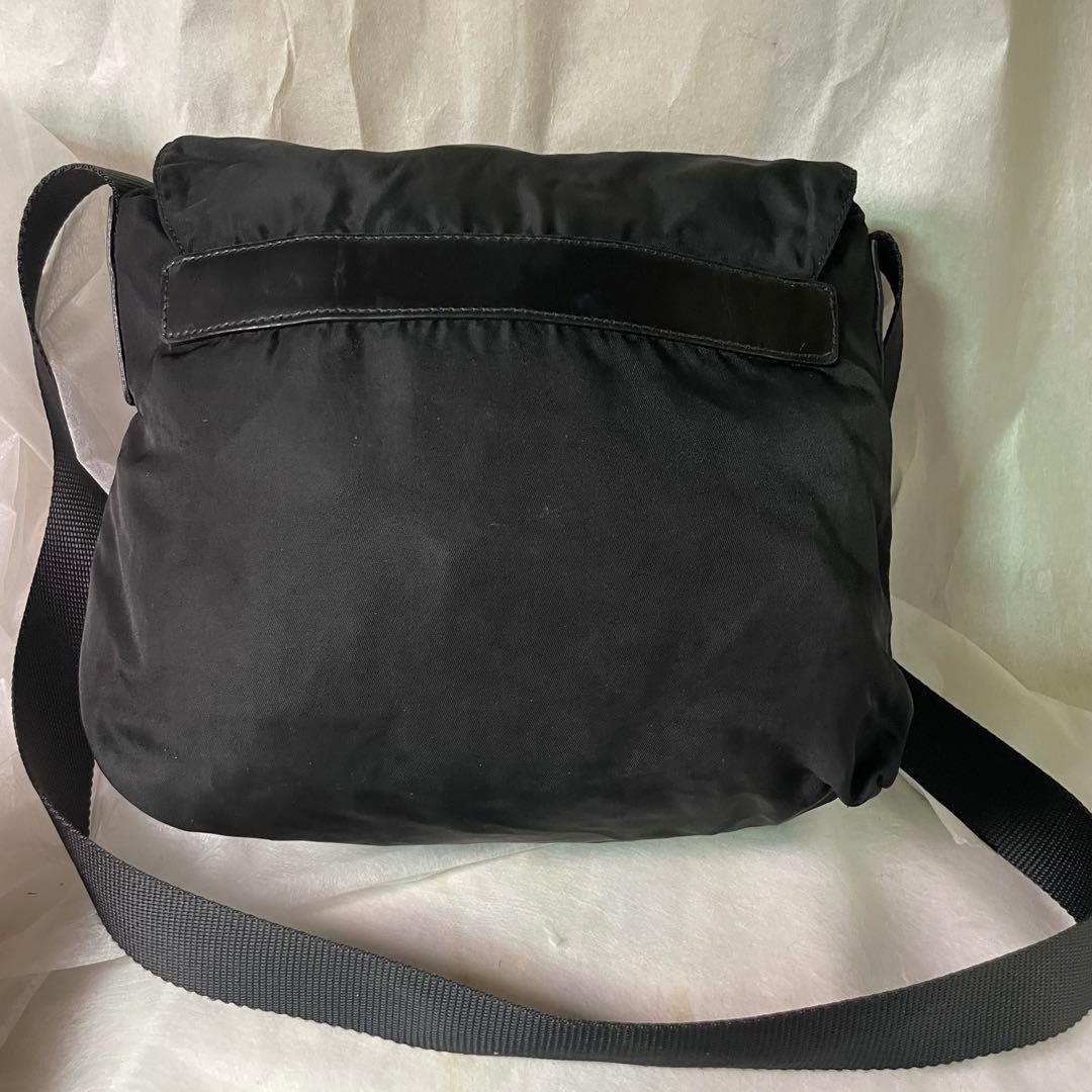 PRADAプラダ 三角ロゴ　ショルダーバッグ　カード付き